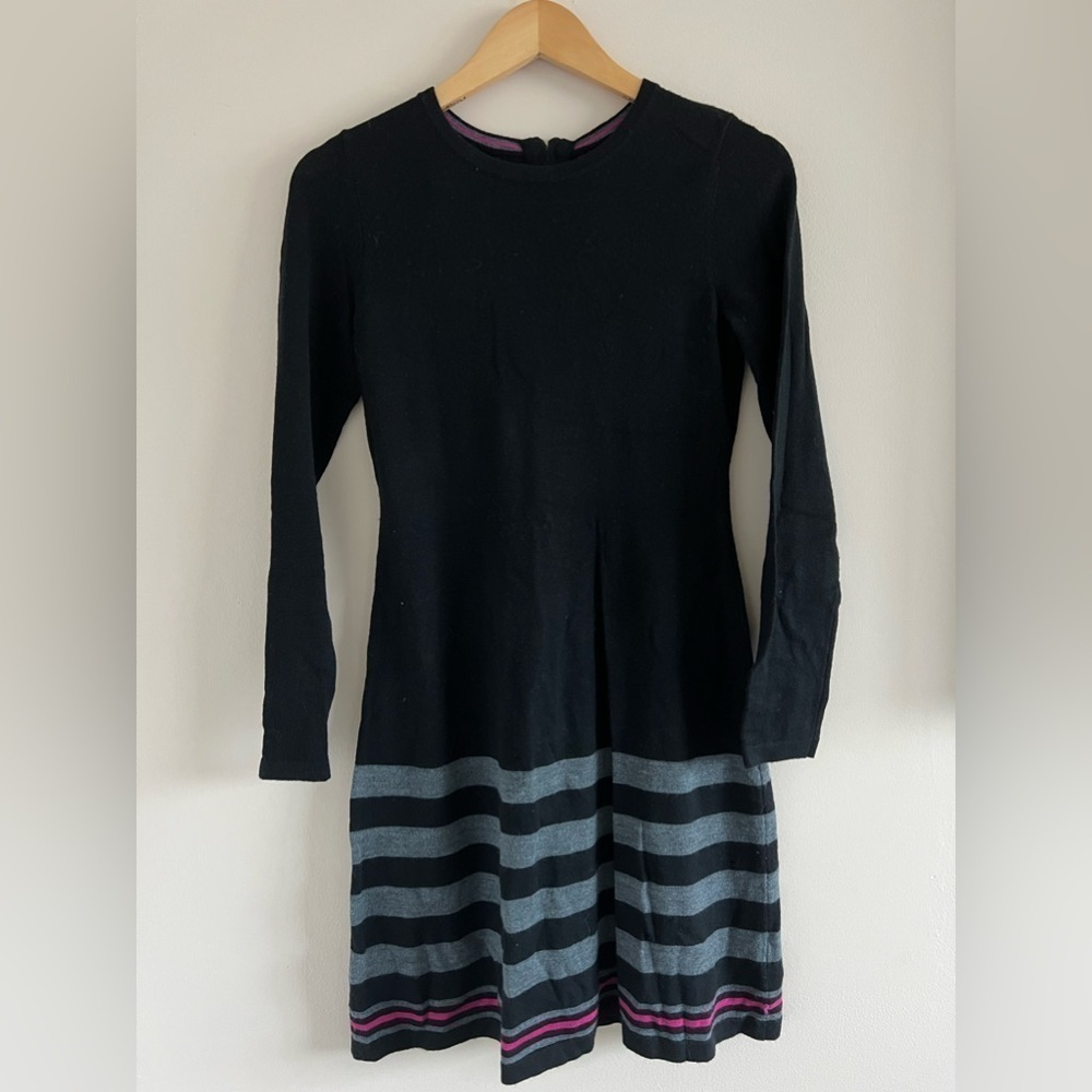 Cynthia Rowley Black Long Sleeve Dress Size XS | Pink & Gray Stripe Hem